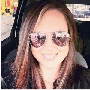 Meet your Posher, Andrea